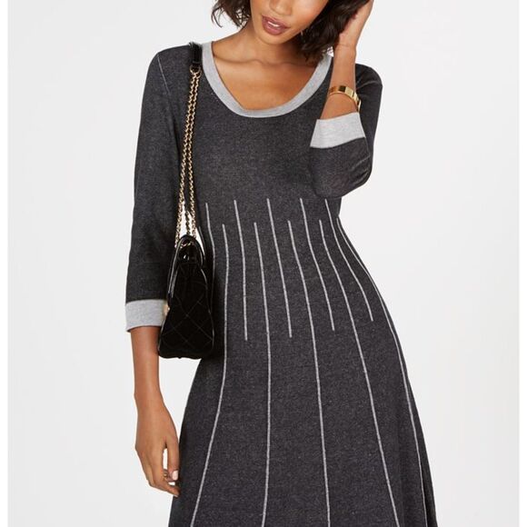 Nine West form flattering contrast sweater dress size medium - Picture 1 of 7